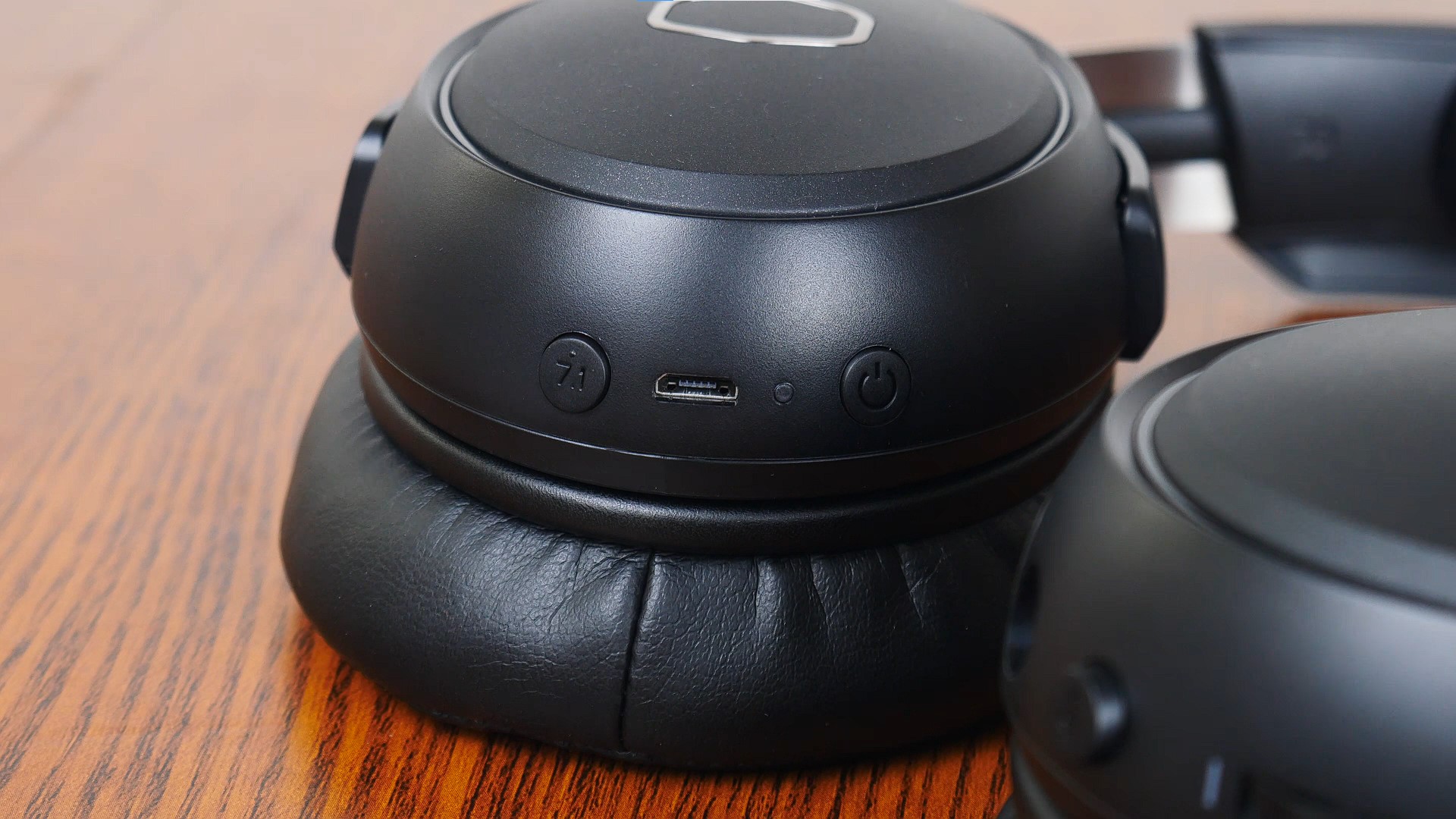 Review: Cooler Master MH670 Wireless Gaming Headset